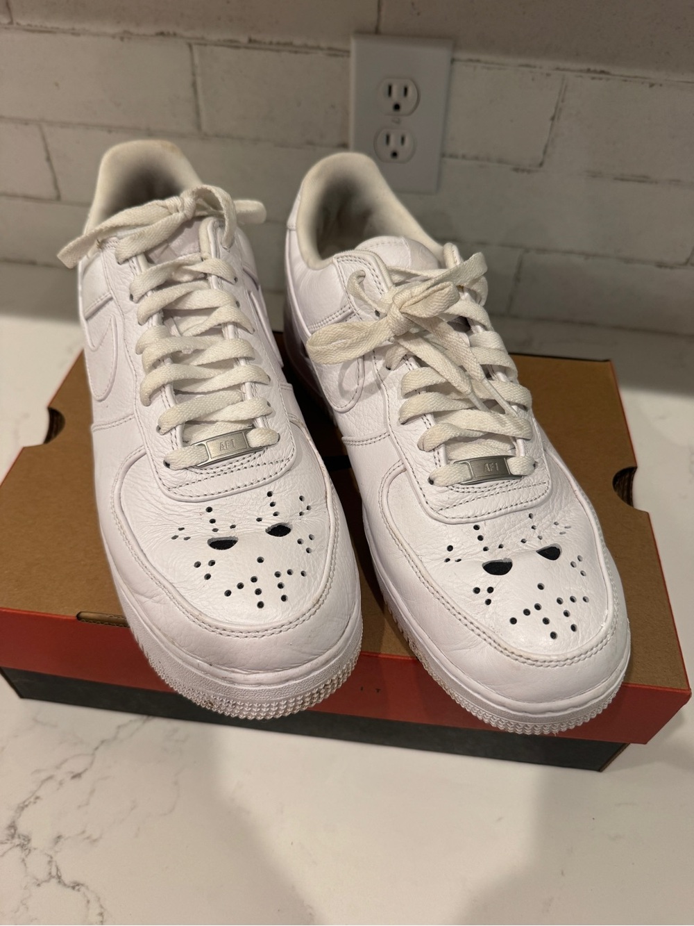Nike Air Force 1 Low Retro QS Jason Voorhees White/White Size 11 W/BOX